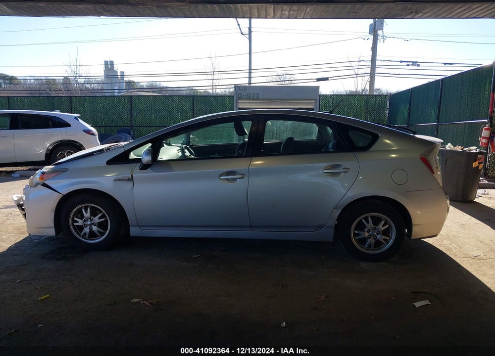 2011 TOYOTA PRIUS TWO VIN: JTDKN3DU7B1368651