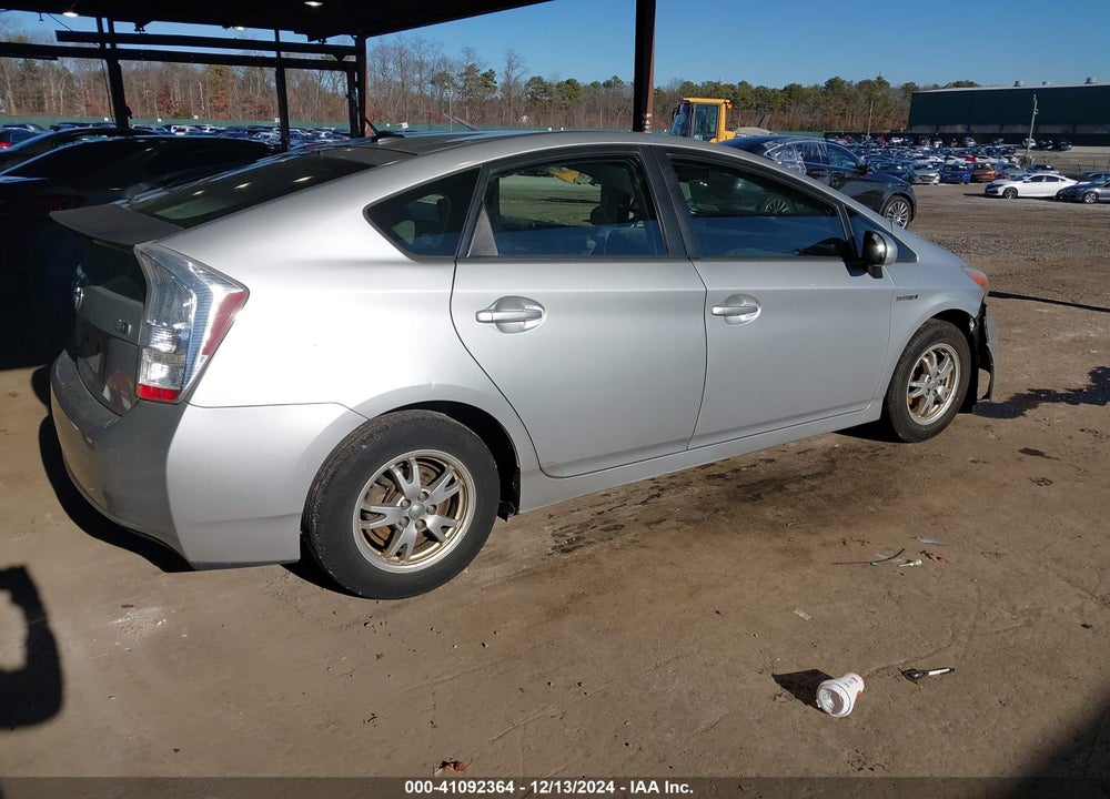 2011 TOYOTA PRIUS TWO VIN: JTDKN3DU7B1368651