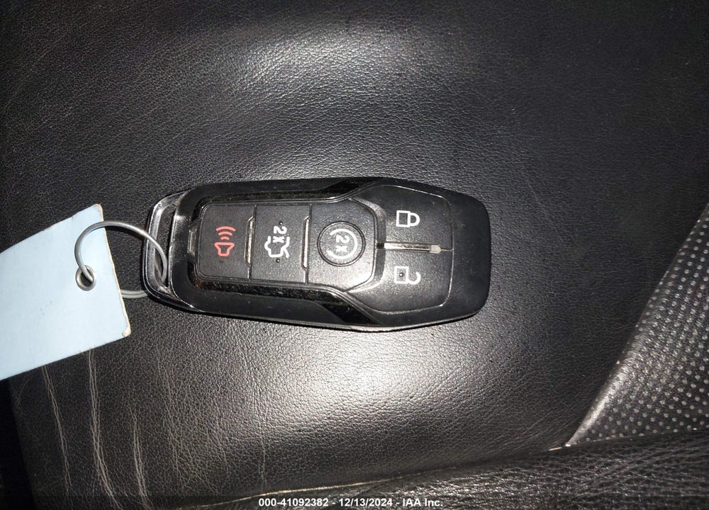 2016 LINCOLN MKC SELECT VIN: 5LMCJ2D90GUJ14896