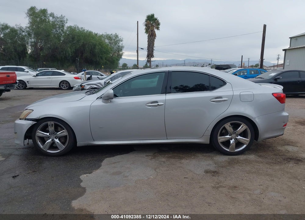 2007 LEXUS IS 350 VIN: JTHBE262672010026