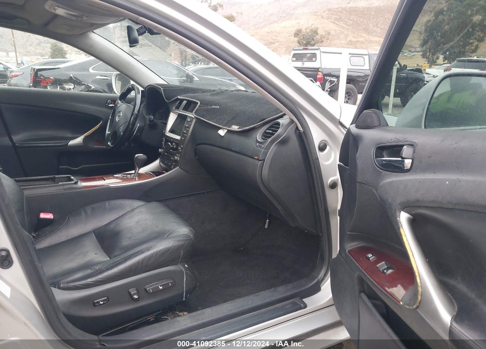 2007 LEXUS IS 350 VIN: JTHBE262672010026