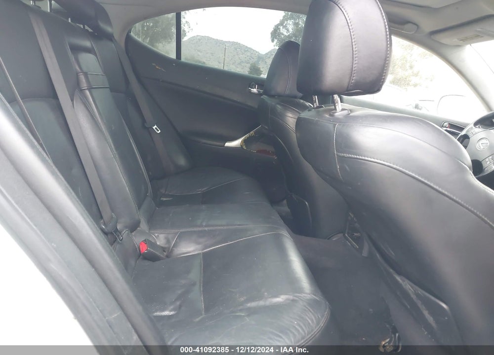 2007 LEXUS IS 350 VIN: JTHBE262672010026