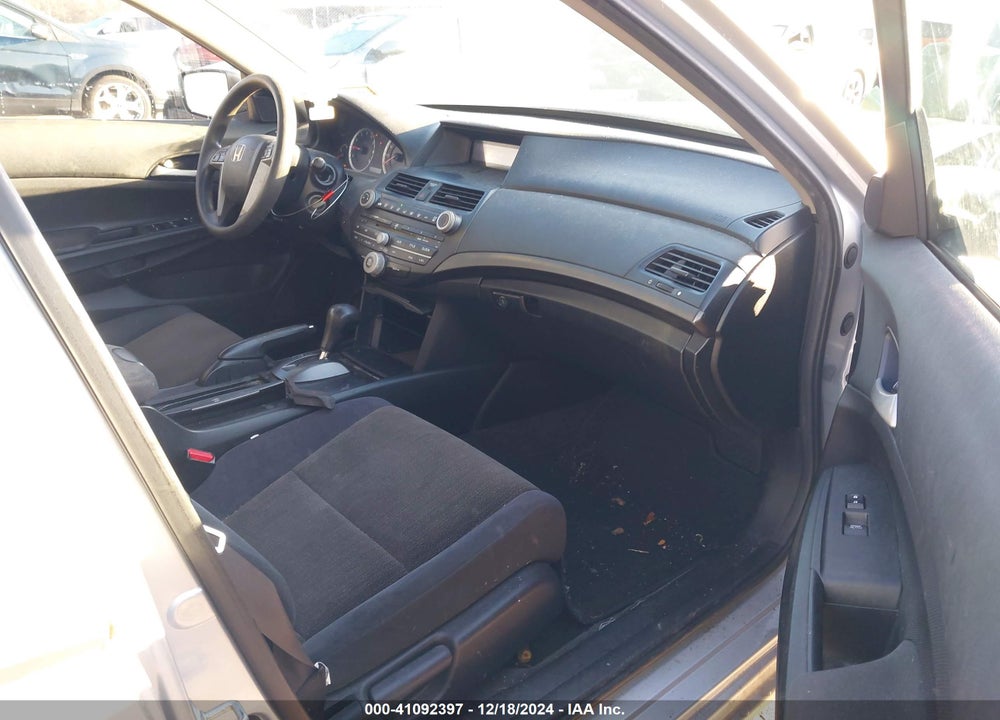 2009 HONDA ACCORD 2.4 LX-P VIN: 1HGCP26409A109906