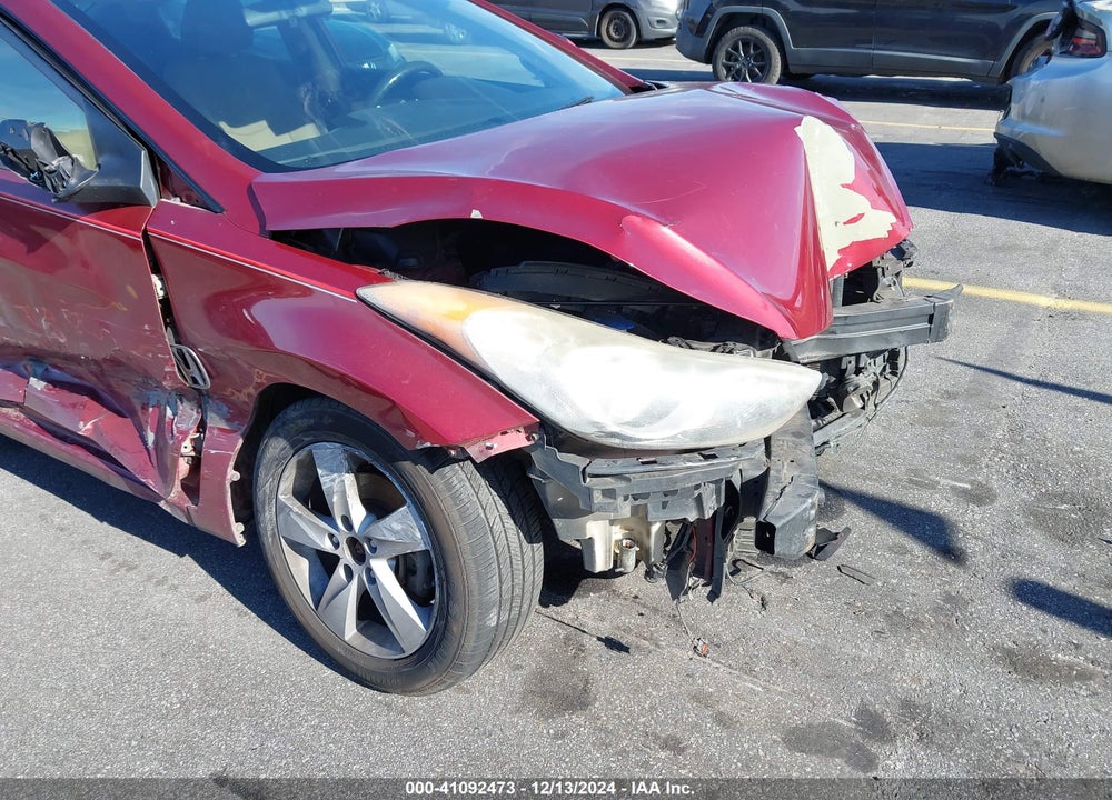 2013 HYUNDAI ELANTRA VIN: 5NPDH4AE3DH307375