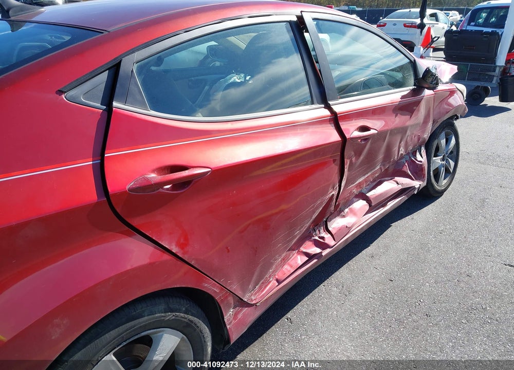 2013 HYUNDAI ELANTRA VIN: 5NPDH4AE3DH307375