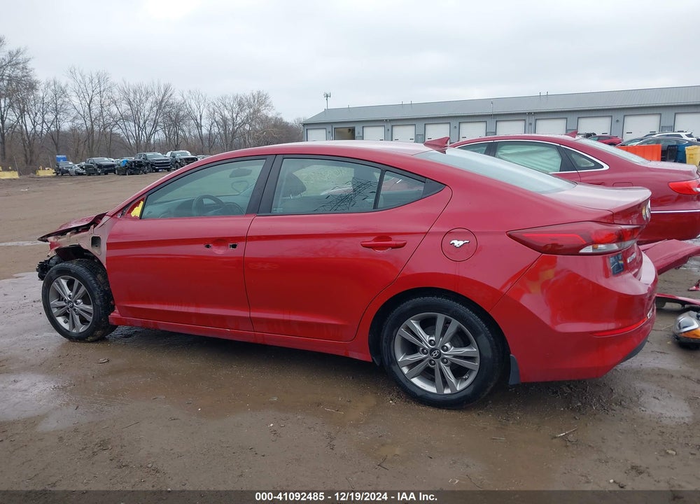 2017 HYUNDAI ELANTRA SE VIN: KMHD84LF3HU404539