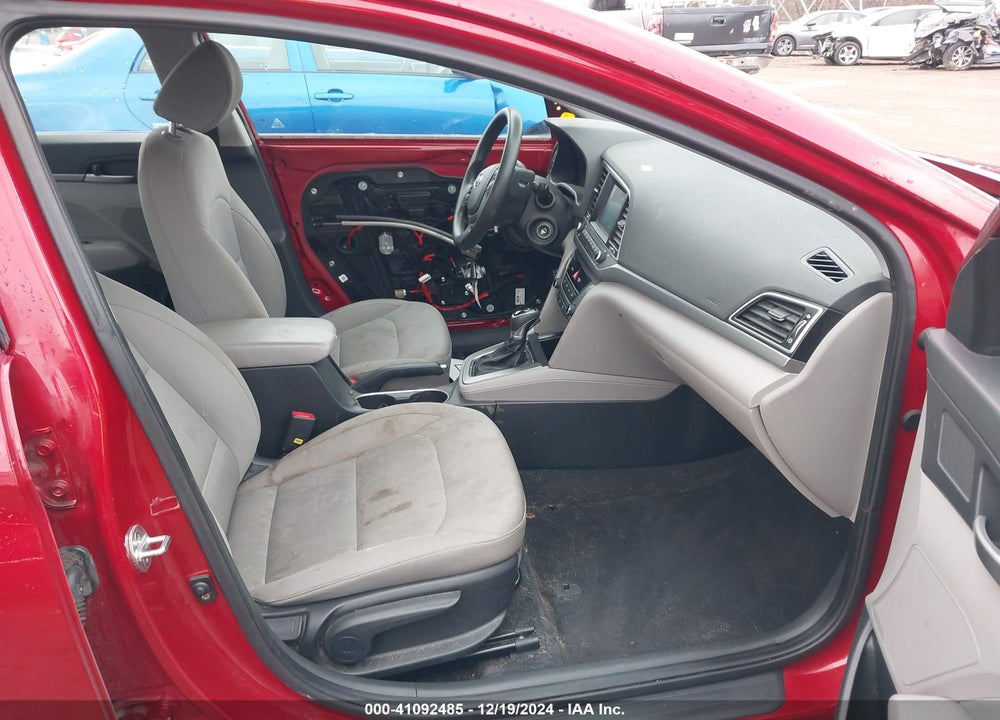 2017 HYUNDAI ELANTRA SE VIN: KMHD84LF3HU404539