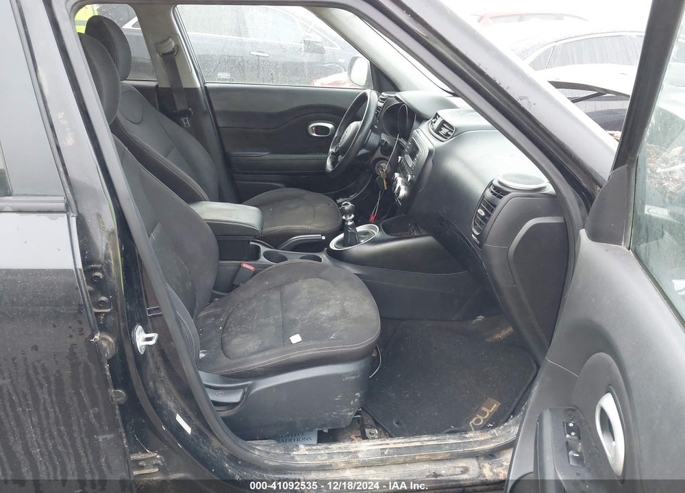 2015 KIA SOUL VIN: KNDJN2A24F7215561
