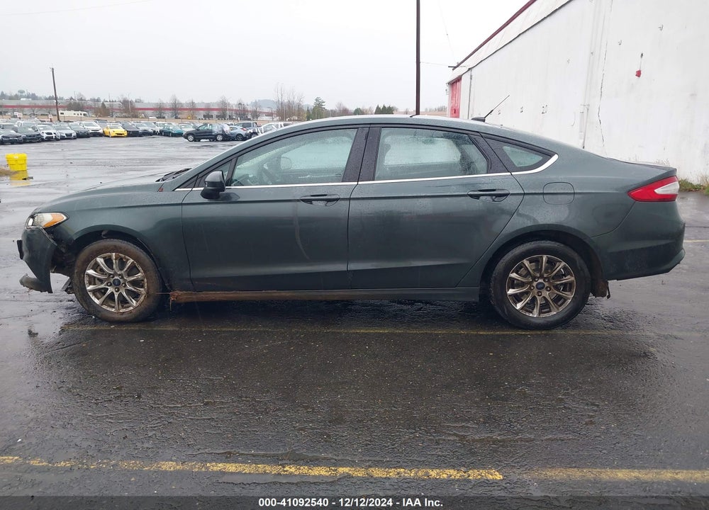 2015 FORD FUSION S VIN: 1FA6P0G74F5102394