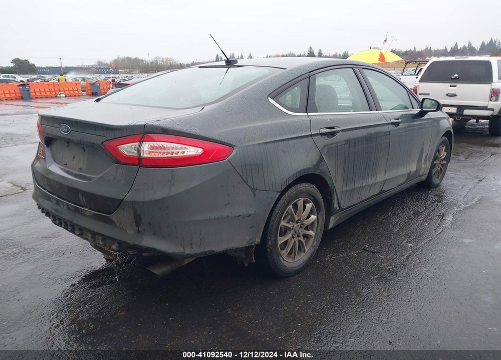 2015 FORD FUSION S VIN: 1FA6P0G74F5102394
