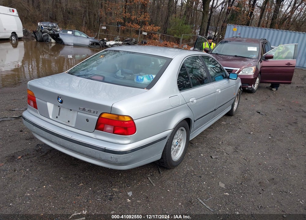 2000 BMW 528IA VIN: WBADM6342YGV02998