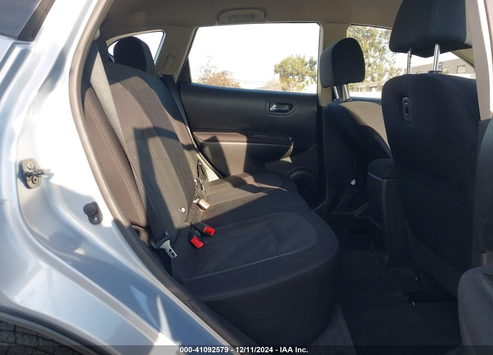 2015 NISSAN ROGUE SELECT S VIN: JN8AS5MT8FW158502