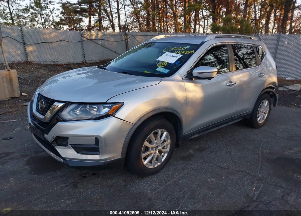 2018 NISSAN ROGUE SV VIN: KNMAT2MV3JP590197
