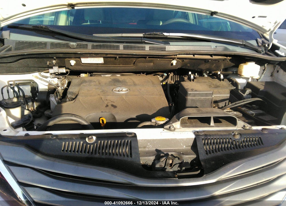 2012 TOYOTA SIENNA XLE LIMITED VIN: 5TDYK3DCXCS242122