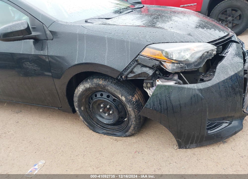 2018 TOYOTA COROLLA LE VIN: 2T1BURHE0JC076391