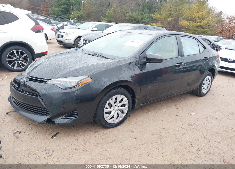 2018 TOYOTA COROLLA LE VIN: 2T1BURHE0JC076391