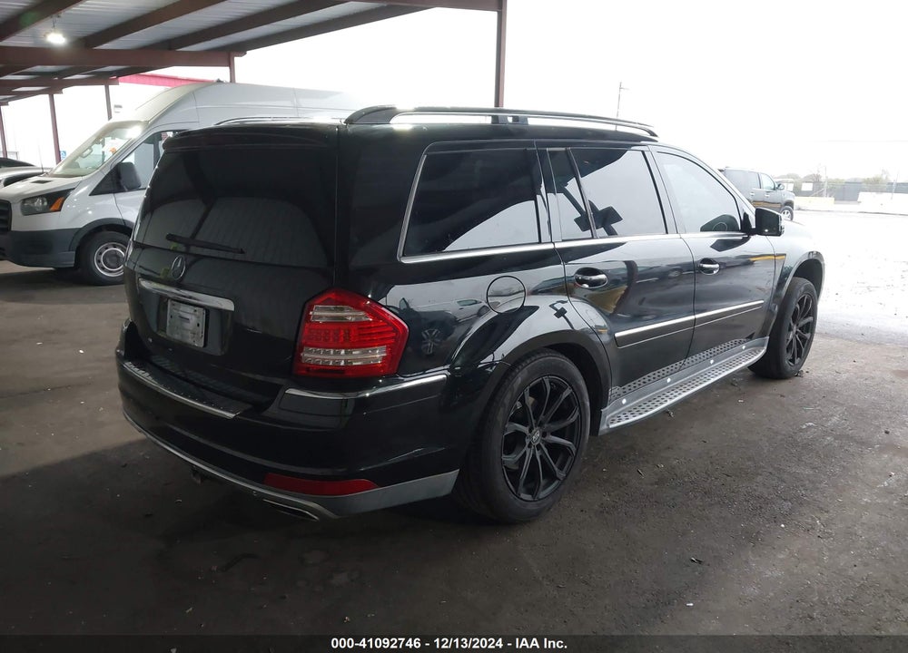 2011 MERCEDES-BENZ GL 450 4MATIC VIN: 4JGBF7BE4BA670622