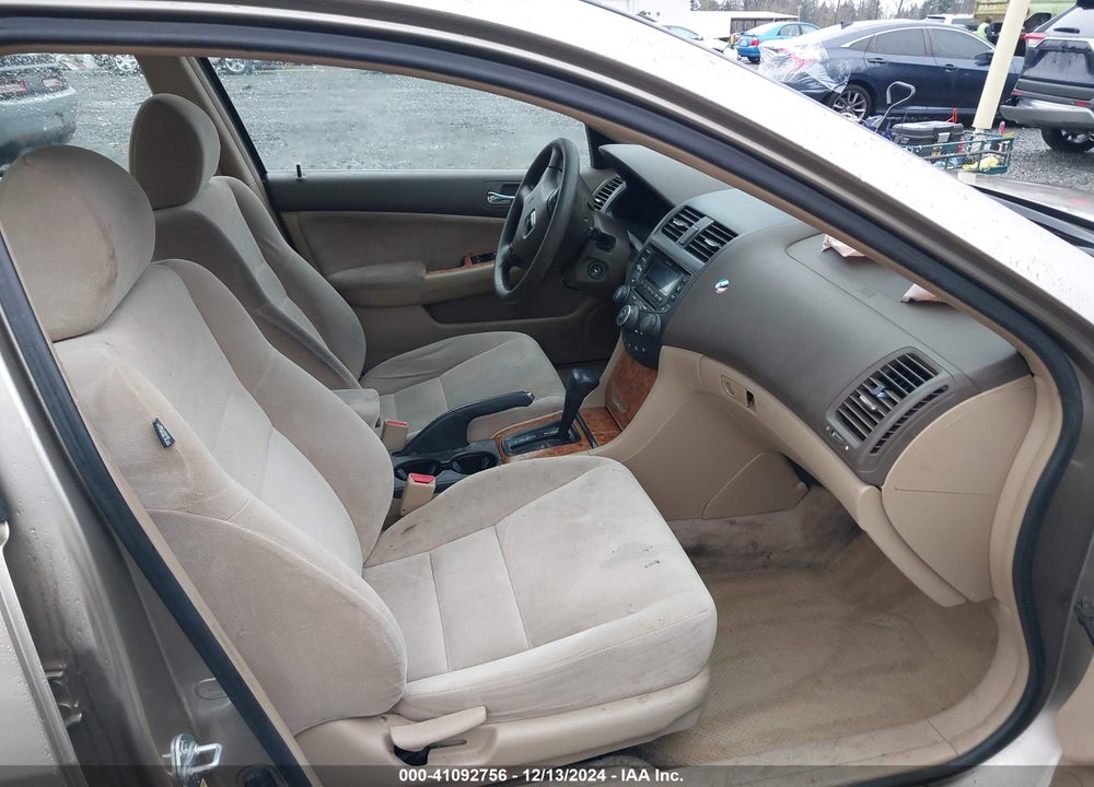 2003 HONDA ACCORD 2.4 EX VIN: JHMCM56613C087614