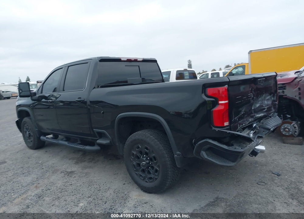 2024 CHEVROLET SILVERADO 2500HD 4WD STANDARD BED LT VIN: 2GC4YNEY5R1202744