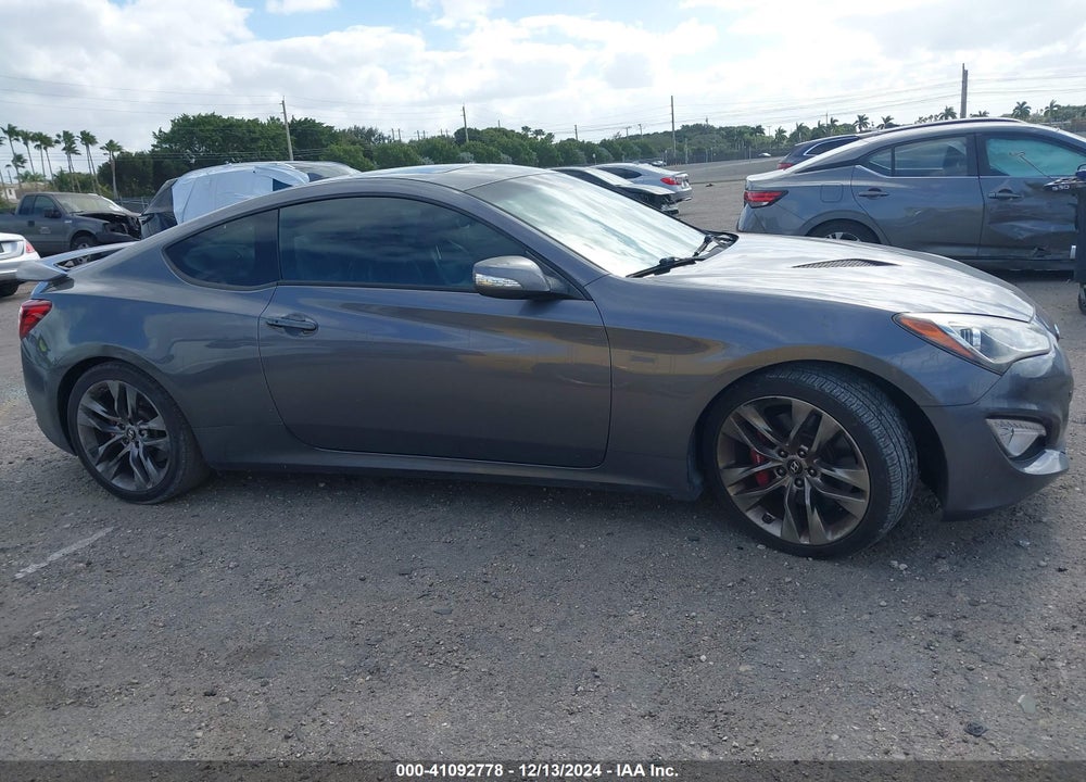 2015 HYUNDAI GENESIS VIN: KMHHU6KJ3FU126978