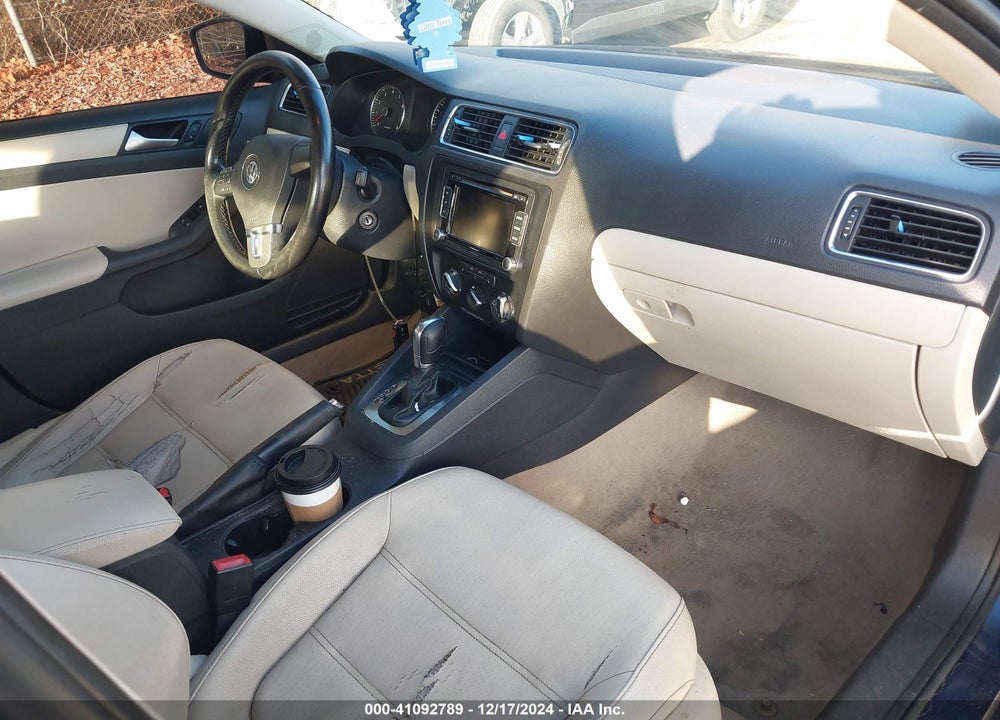 2012 VOLKSWAGEN JETTA 2.5L SE VIN: 3VWDP7AJ0CM468774