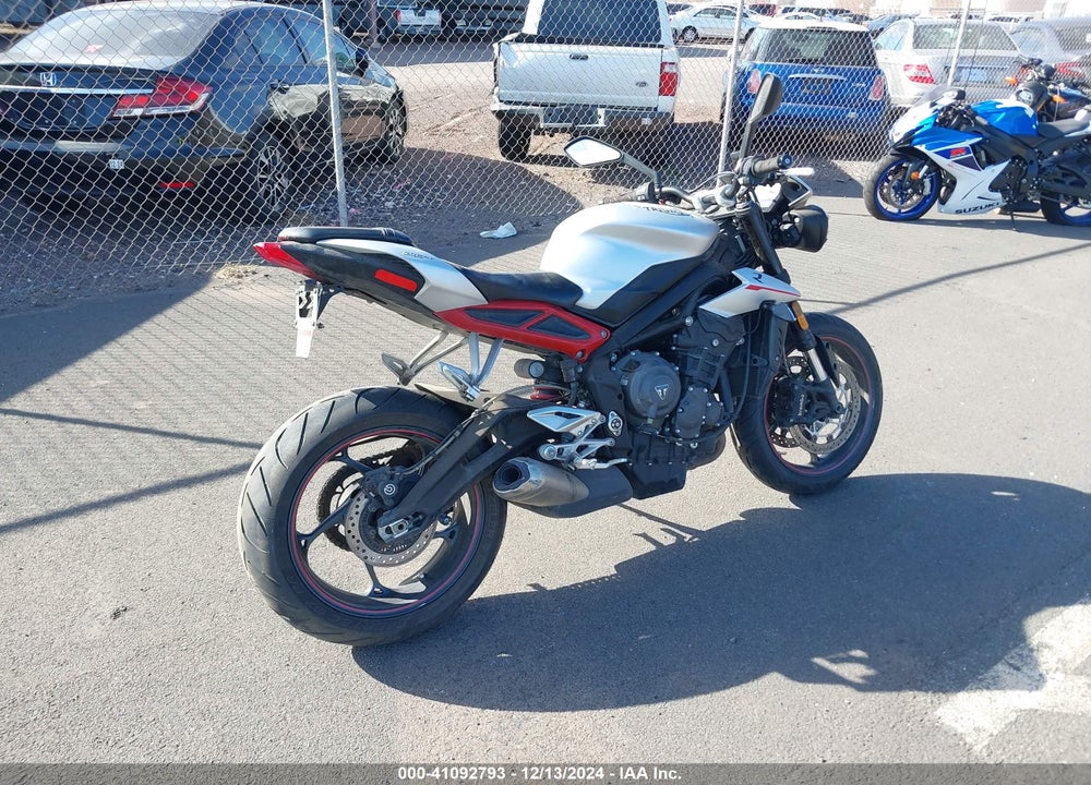 2018 TRIUMPH MOTORCYCLE STREET TRIPLE R VIN: SMTA414D3JT836575
