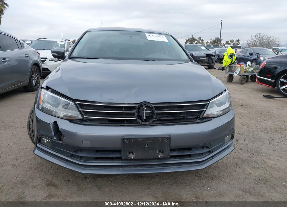2015 VOLKSWAGEN JETTA 1.8T SE VIN: 3VWD17AJ2FM283423