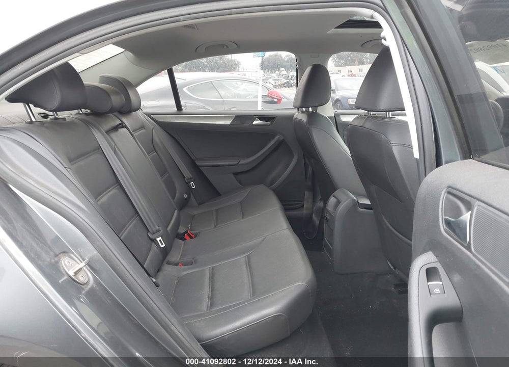 2015 VOLKSWAGEN JETTA 1.8T SE VIN: 3VWD17AJ2FM283423