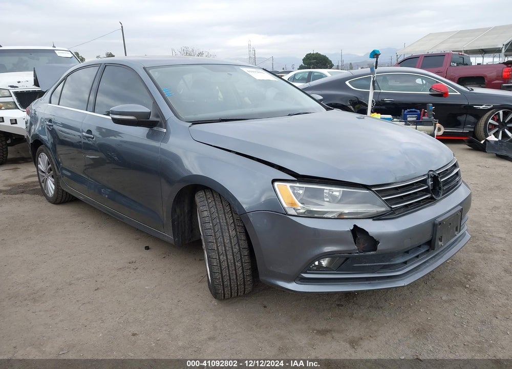 2015 VOLKSWAGEN JETTA 1.8T SE VIN: 3VWD17AJ2FM283423