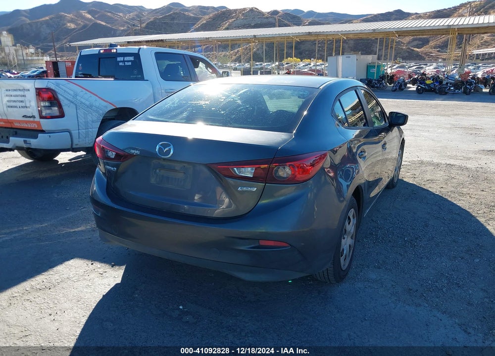 2018 MAZDA 3 SPORT VIN: 3MZBN1U73JM176317