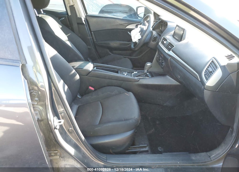 2018 MAZDA 3 SPORT VIN: 3MZBN1U73JM176317