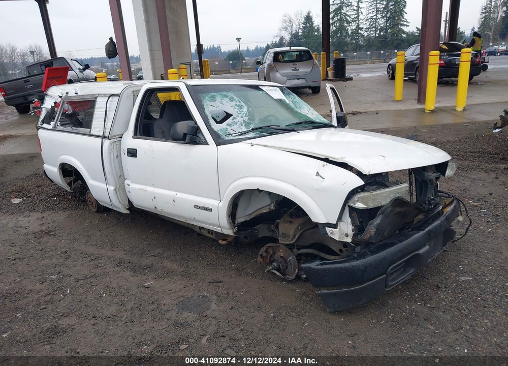 2001 CHEVROLET S-10 VIN: 1GCCS145318244568