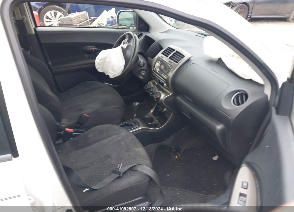 2011 SCION XD VIN: JTKKU4B43B1011570