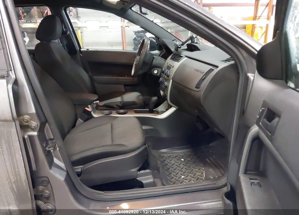 2011 FORD FOCUS VIN: 1FAHP3FN3BW164044