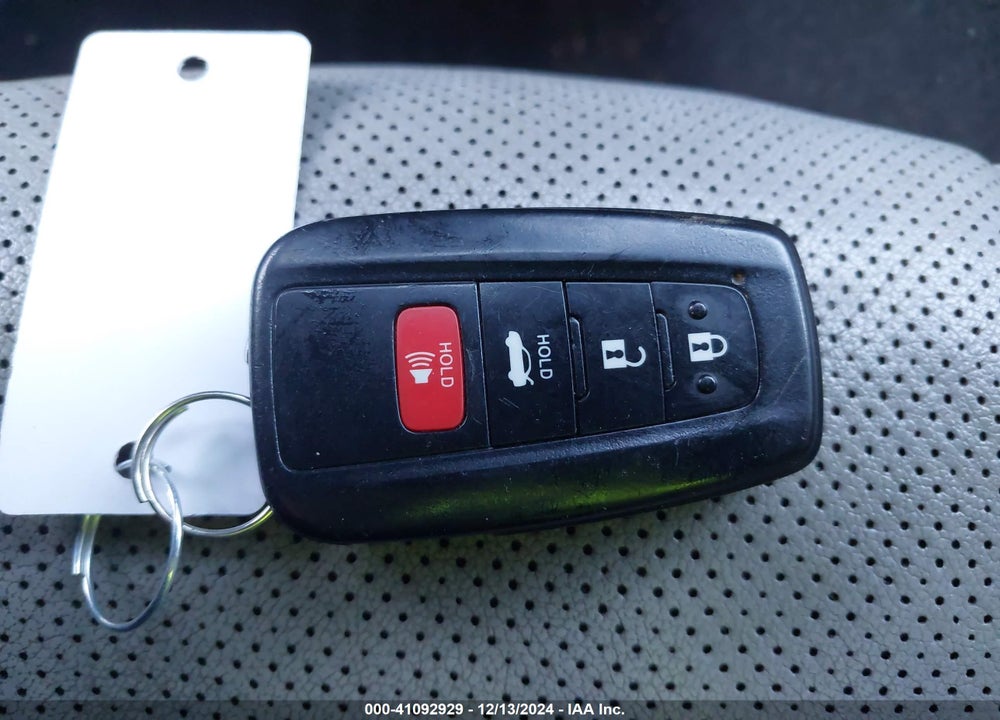 2021 TOYOTA CAMRY XLE VIN: 4T1F31AK3MU567319