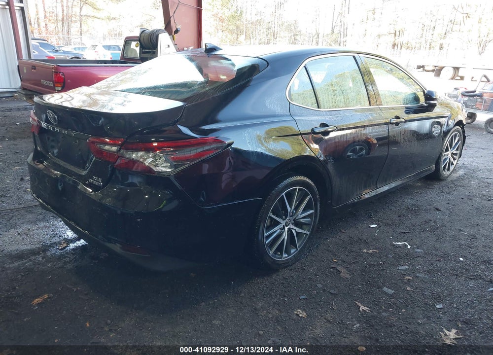 2021 TOYOTA CAMRY XLE VIN: 4T1F31AK3MU567319