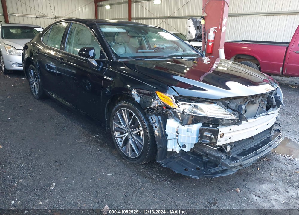 2021 TOYOTA CAMRY XLE VIN: 4T1F31AK3MU567319
