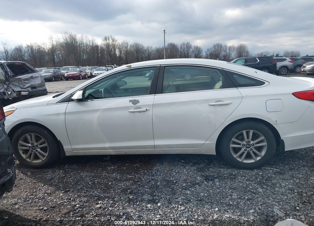 2016 HYUNDAI SONATA SE VIN: 5NPE24AF6GH321984