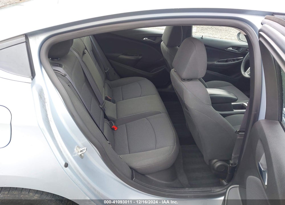 2017 CHEVROLET CRUZE LT AUTO VIN: 1G1BE5SM1H7155417