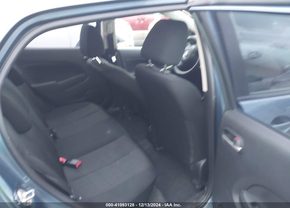 2014 MAZDA 2 SPORT VIN: JM1DE1KZ6E0172433