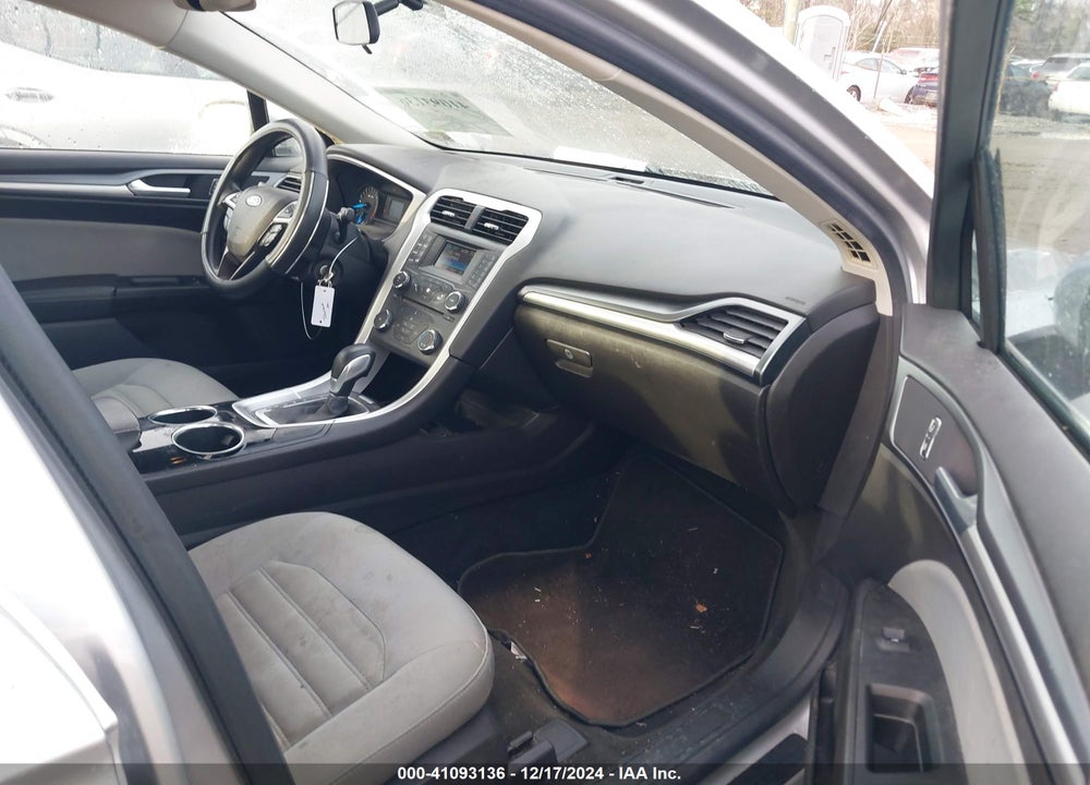 2013 FORD FUSION S VIN: 3FA6P0G77DR295568