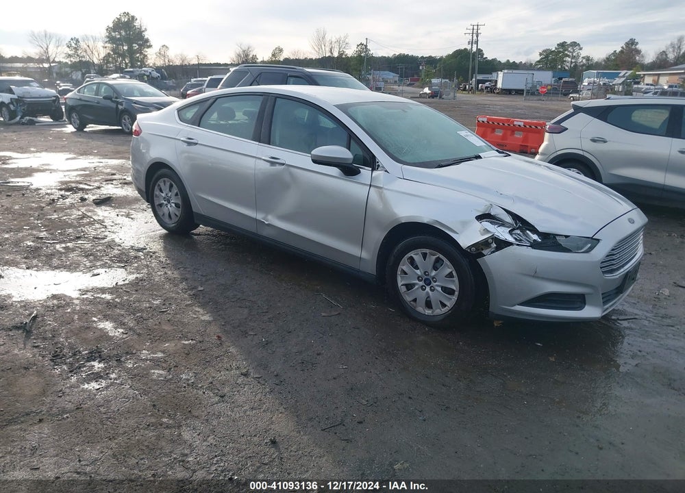 2013 FORD FUSION S VIN: 3FA6P0G77DR295568