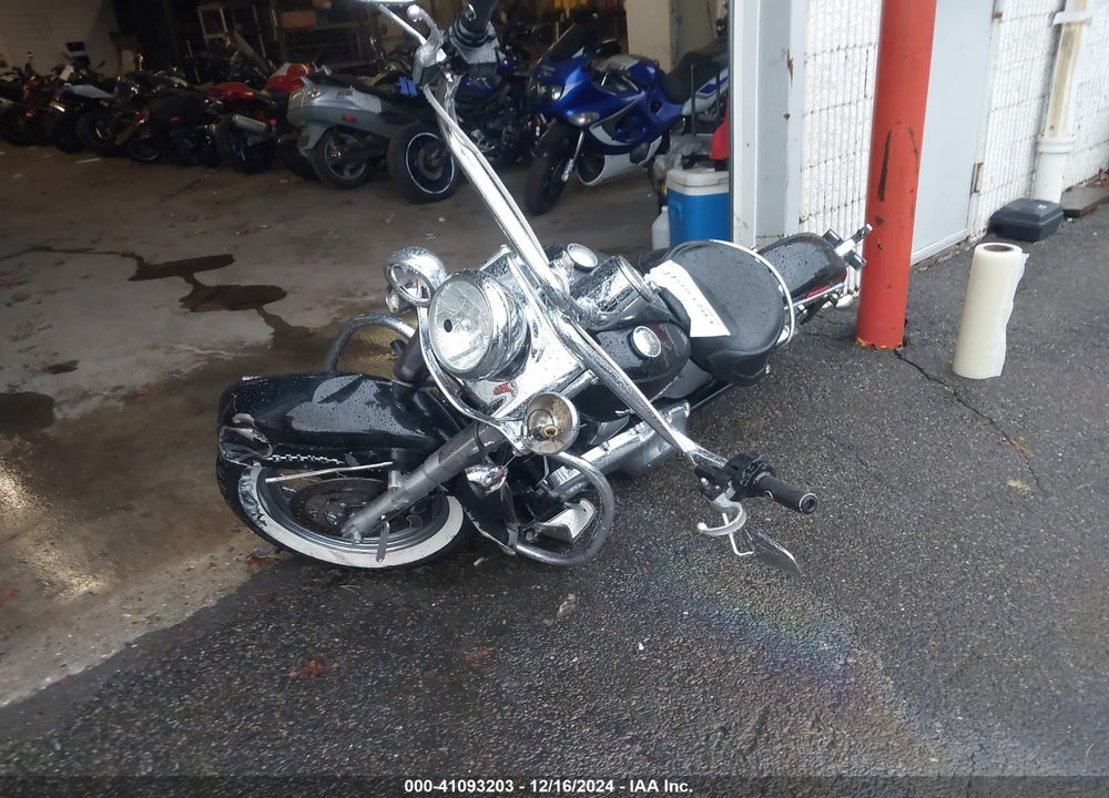 2017 HARLEY-DAVIDSON FLSTN SOFTAIL DELUXE VIN: 1HD1JDV18HB047771