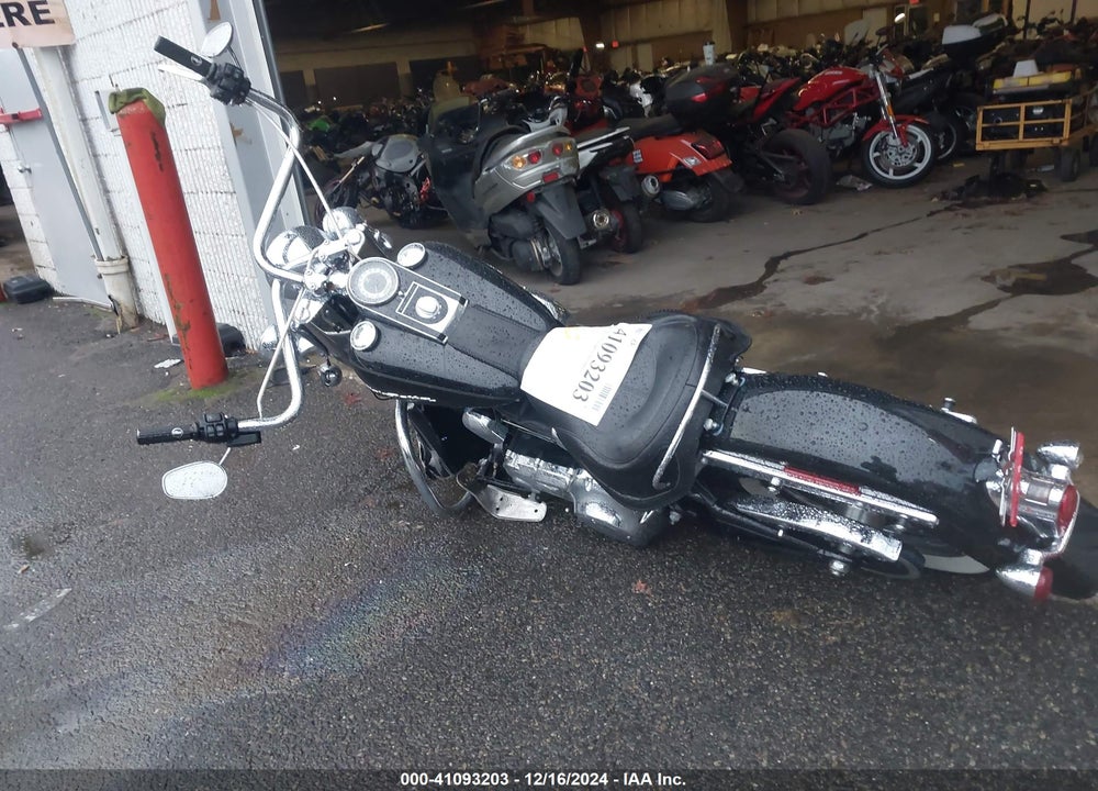 2017 HARLEY-DAVIDSON FLSTN SOFTAIL DELUXE VIN: 1HD1JDV18HB047771
