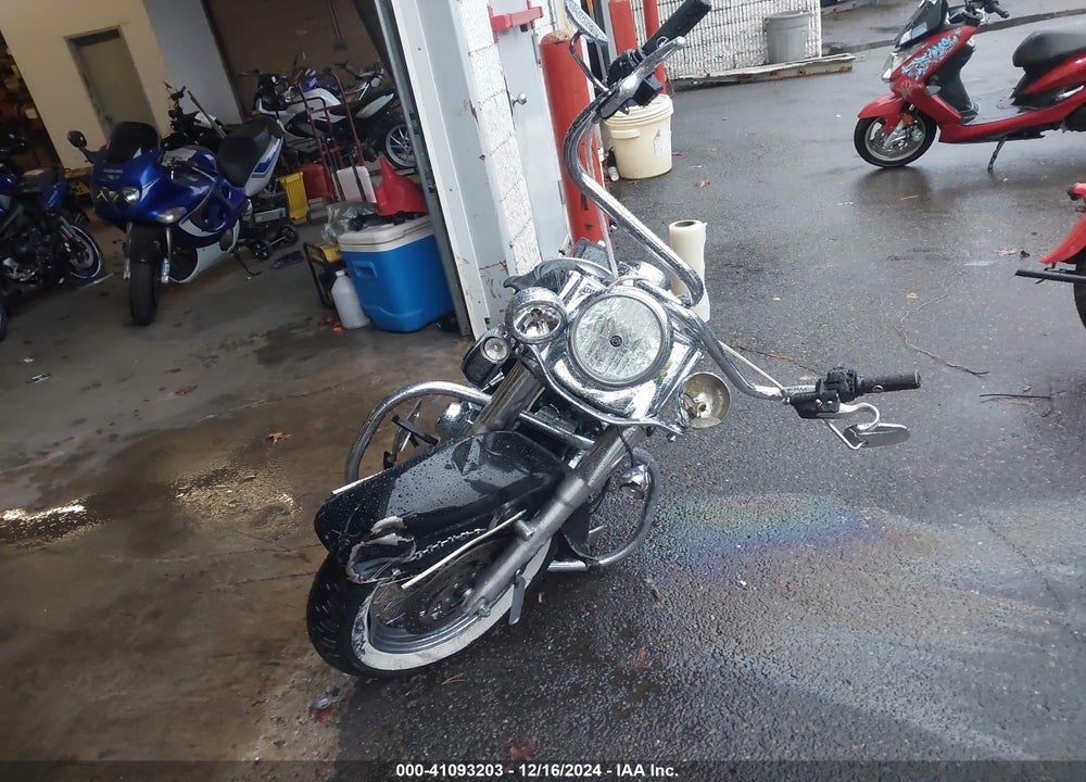 2017 HARLEY-DAVIDSON FLSTN SOFTAIL DELUXE VIN: 1HD1JDV18HB047771
