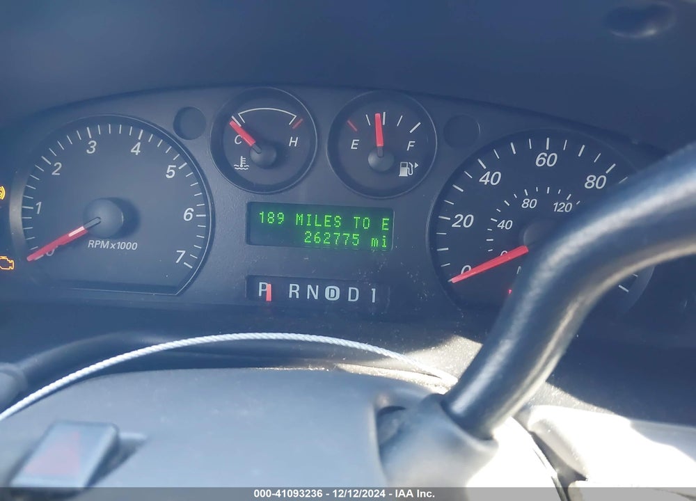 2004 FORD TAURUS SE VIN: 1FAFP53264A187072