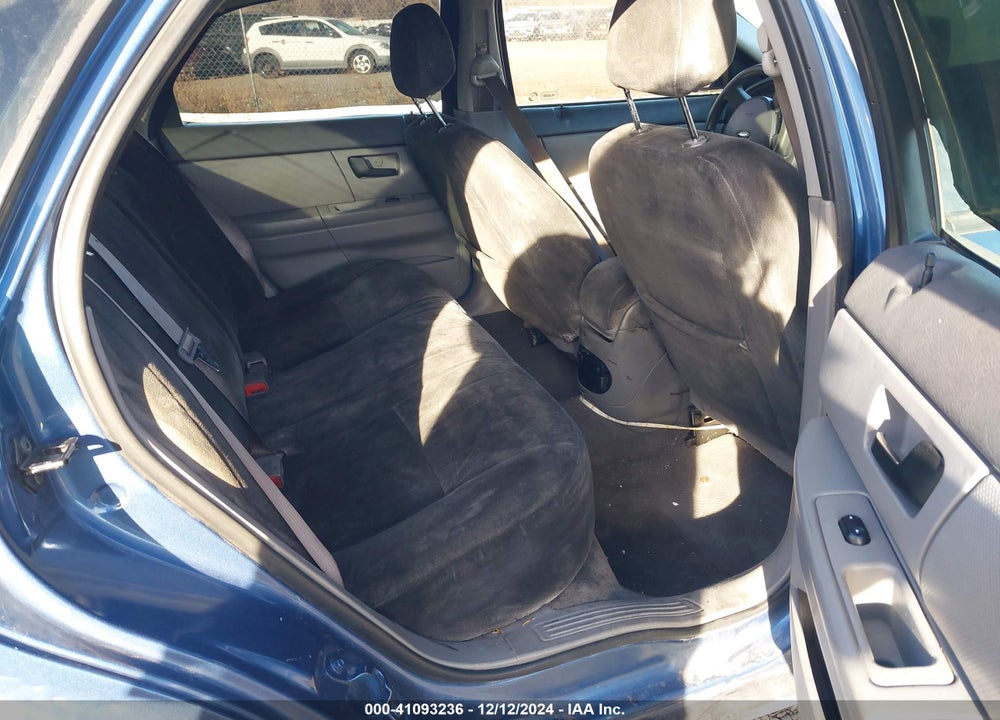2004 FORD TAURUS SE VIN: 1FAFP53264A187072