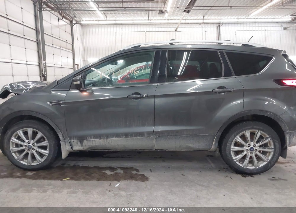 2018 FORD ESCAPE TITANIUM VIN: 1FMCU9J90JUB17568