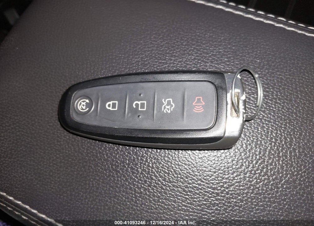 2018 FORD ESCAPE TITANIUM VIN: 1FMCU9J90JUB17568