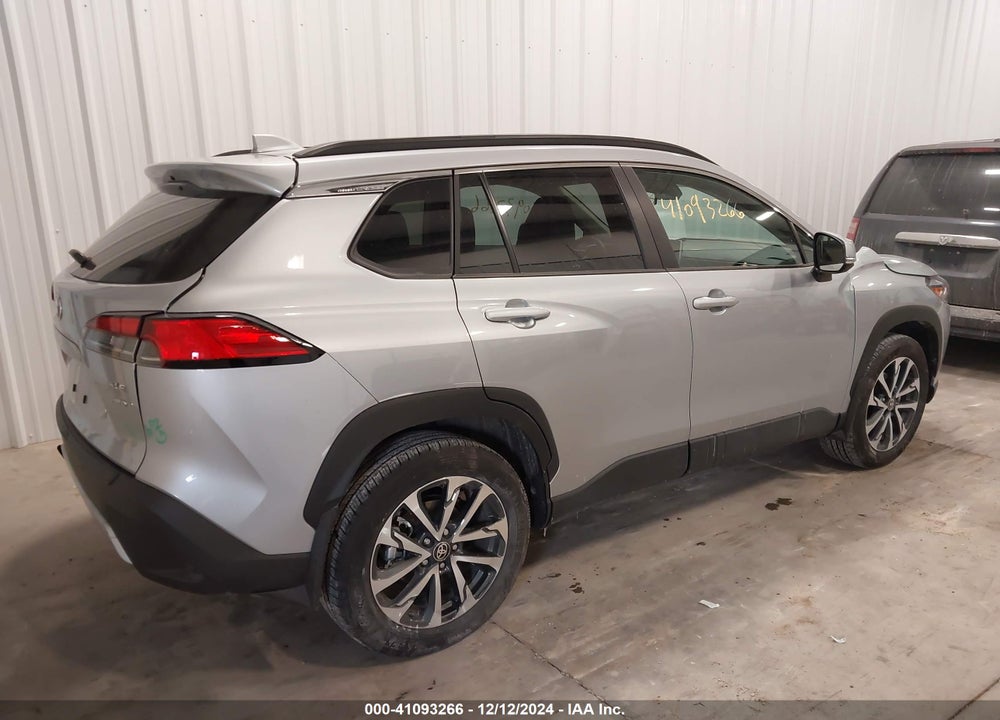 2024 TOYOTA COROLLA CROSS XLE VIN: 7MUDAABG1RV107086